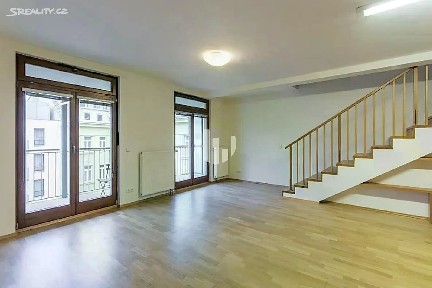 Pronájem kanceláře 147 m² Štefánikova, Praha - Smíchov
