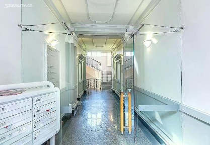 Pronájem kanceláře 234 m² Uruguayská, Praha - Vinohrady