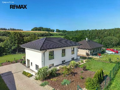 Prodej rodinného domu 162 m², pozemek 1947 m²