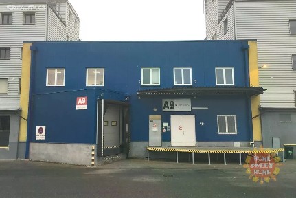 Pronájem kanceláře 35 m² Ve žlíbku, Praha - Horní Počernice