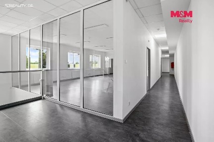 Pronájem kanceláře 451 m²