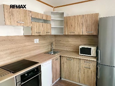 Prodej bytu 3+1 67 m² Chomutovská, Karlovy Vary - Rybáře