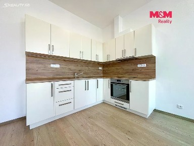 Pronájem bytu 3+kk 59 m² náměstí Svobody, Bzenec