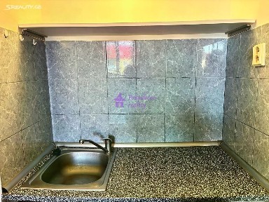 Pronájem bytu 1+kk 17 m² Zeyerova, Olomouc - Hodolany