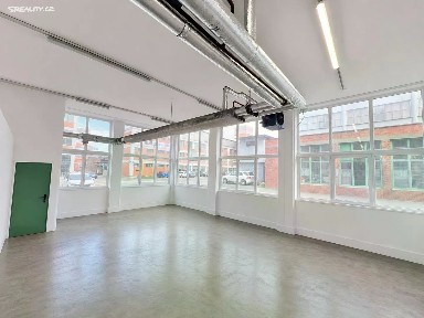 Pronájem obchodního prostoru 150 m² třída Tomáše Bati, Zlín