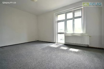 Pronájem bytu 3+1 84 m² Na kopečku, Praha - Libeň