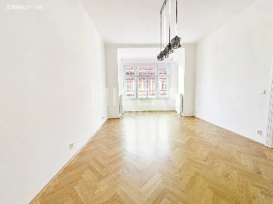 Pronájem bytu 2+kk 60 m² Husitská, Praha - Žižkov