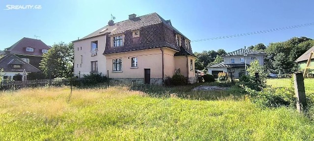 Prodej rodinného domu 250 m², pozemek 444 m²