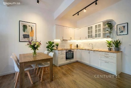 Prodej bytu 4+kk 98 m² Poděbradova, Úvaly