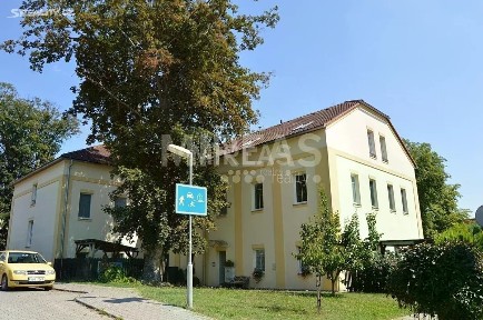 Prodej bytu 2+kk 57 m² Rakouská, Milovice - Mladá