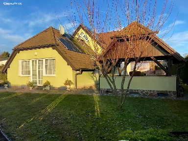 Prodej rodinného domu 174 m², pozemek 990 m²