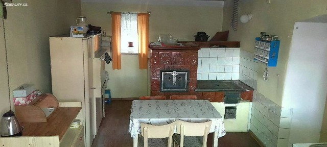 Prodej rodinného domu 120 m², pozemek 2492 m²