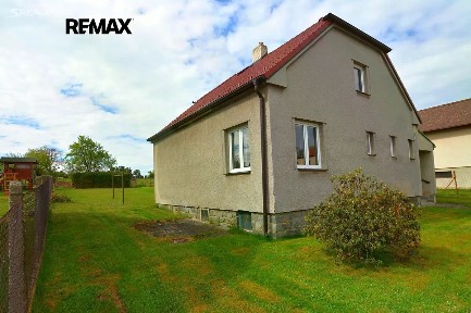 Prodej rodinného domu 187 m², pozemek 344 m²