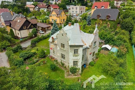 Prodej vily 259 m², pozemek 853 m²