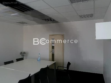 Pronájem kanceláře 28 m² Kuřim