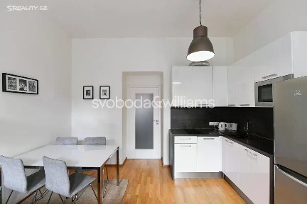Prodej bytu 2+kk 44 m² Žižkovo náměstí, Praha - Žižkov