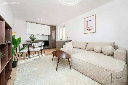 Prodej bytu 4+kk 80 m² U Slavie, Praha - Vršovice
