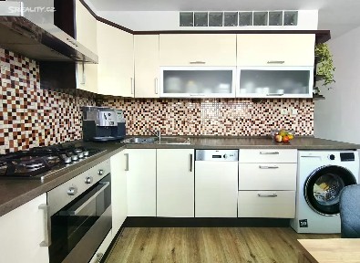 Prodej bytu 3+1 70 m² Břustkova, Ostrava - Výškovice