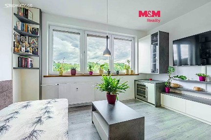 Prodej bytu 1+kk 30 m² Letní, Havířov - Šumbark