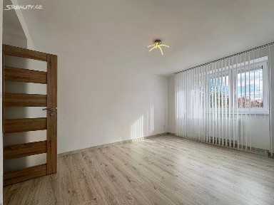 Pronájem bytu 2+1 51 m² U Výtopny, Kladno - Kročehlavy