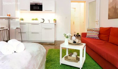Pronájem bytu 1+kk 30 m² Šimáčkova, Praha - Holešovice