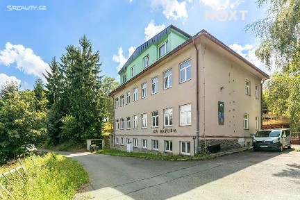 Prodej rodinného domu 900 m², pozemek 4998 m² Strážná
