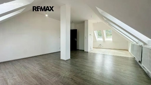 Prodej bytu 3+kk 75 m² Hlavní, Beroun - Beroun-Jarov