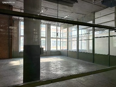 Pronájem skladového prostoru 200 m² třída Tomáše Bati, Zlín