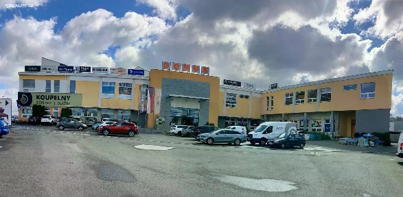Pronájem obchodního prostoru 128 m² Zahradní, Zlín - Malenovice