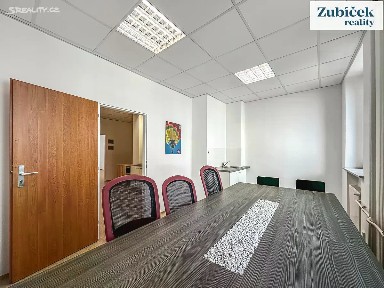 Pronájem kanceláře 78 m² náměstí Míru, Zlín