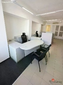 Pronájem kanceláře 180 m²