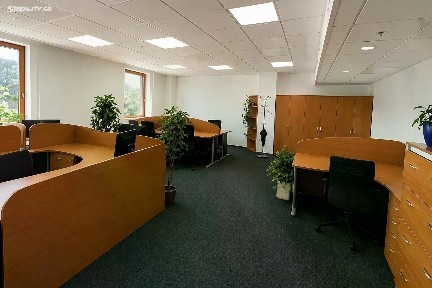 Pronájem kanceláře 135 m²