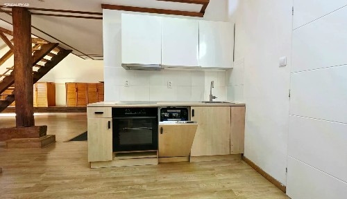 Pronájem bytu 1+kk 106 m² Jiráskovo náměstí, Plzeň - Východní Předměstí