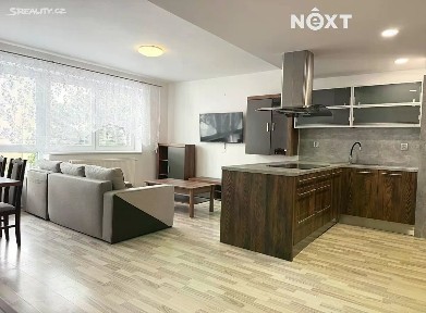 Pronájem bytu 3+kk 87 m² Pernerova, Pardubice - Zelené Předměstí
