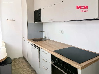 Pronájem bytu 1+kk 37 m² Palackého třída, Pardubice - Zelené Předměstí
