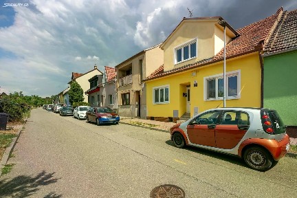Prodej rodinného domu 146 m², pozemek 288 m²