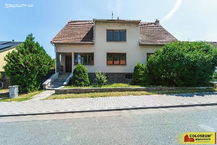 Prodej rodinného domu 241 m², pozemek 5008 m²