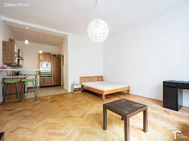 Pronájem bytu 1+kk 39 m² Sladkovského, Pardubice - Zelené Předměstí