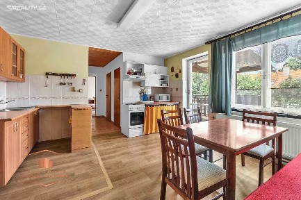 Prodej rodinného domu 80 m², pozemek 398 m²