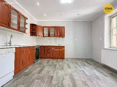 Prodej rodinného domu 280 m², pozemek 259 m²