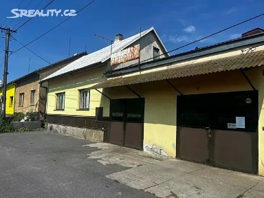 Prodej rodinného domu 210 m², pozemek 882 m²