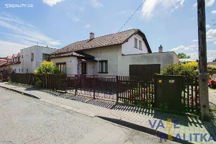Prodej rodinného domu 140 m², pozemek 885 m²