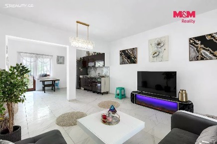 Prodej rodinného domu 200 m², pozemek 959 m²