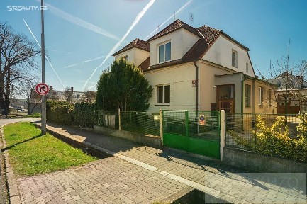 Prodej obchodního prostoru 177 m²