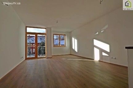 Pronájem bytu 1+kk 37 m² Palackého náměstí, Brozany nad Ohří