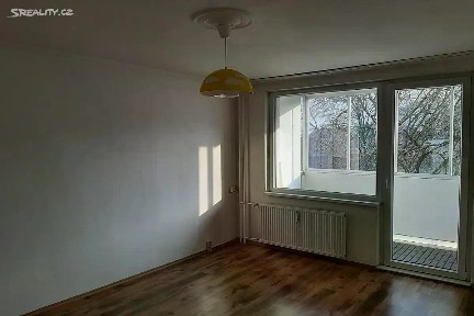 Pronájem bytu 2+1 68 m² nám. Petra Obrovce, Louny