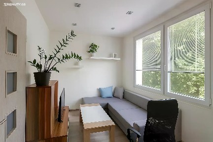 Pronájem bytu 1+1 33 m² Kyjická, Chomutov