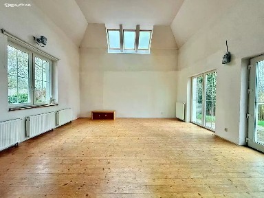 Prodej rodinného domu 308 m², pozemek 1302 m² Na Bambouzku, Praha - Lipence