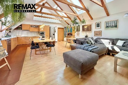 Prodej rodinného domu 224 m², pozemek 439 m² Tálínská, Praha - Kyje