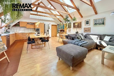 Prodej rodinného domu 224 m², pozemek 439 m²